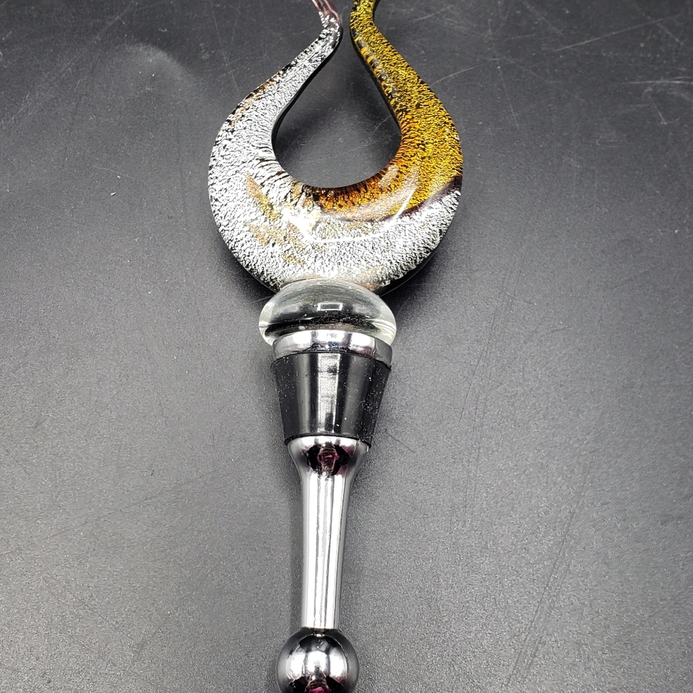 Art glass wine bottle stopper
